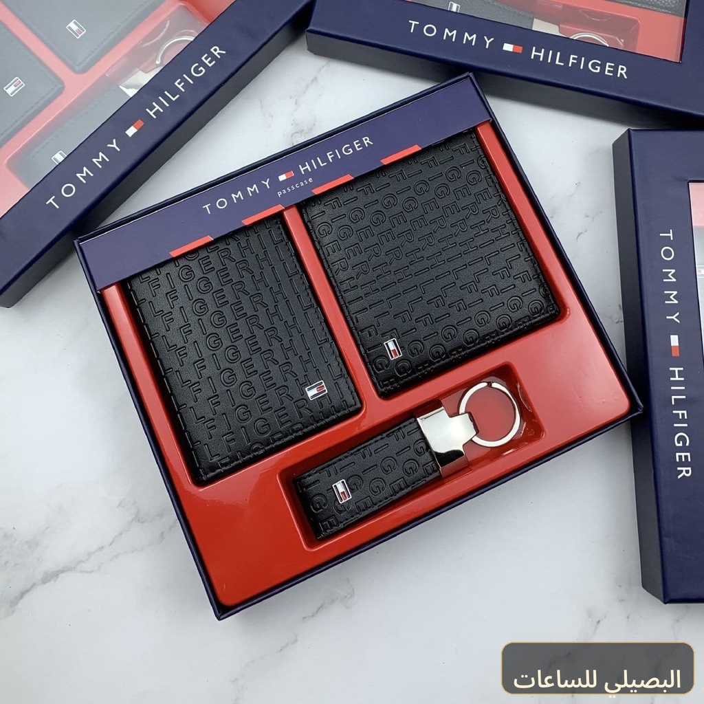 طقم محفظة وحافظة كروت وميدالية تومي هيلفيغر رجالي أسود