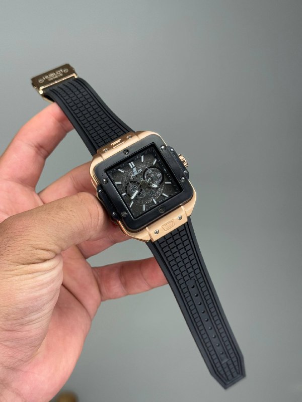 [TG-24219-a05c2069] ساعة يد رياضية سوداء وذهبية