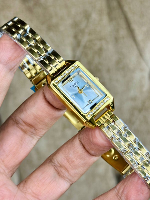[TG-25022-a54c956e] ساعة يد ذهبية مستطيلة